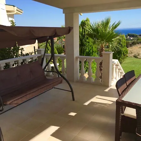 Palms Luxury Greek Villas 2