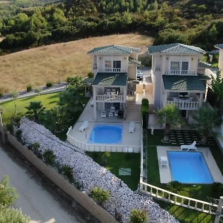 Διαμέρισμα Palms Luxury Greek Villas 2 *